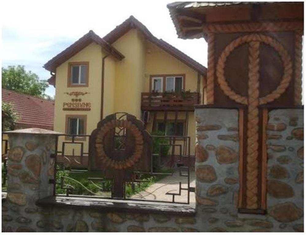 Pensiunea Pentru Tine Prietene Arcani Rum bild